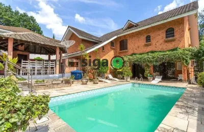 Casa a venda de 700 metros 6 dormitórios sendo 4 suítes 4 salas 9 vagas no  guedala