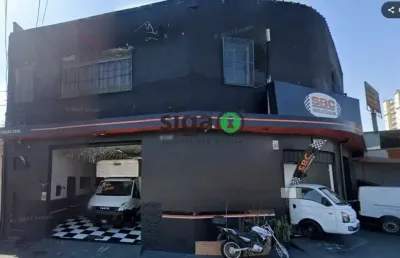 Galpão/depósito/armazém e 4 banheiros à venda, 830 m²