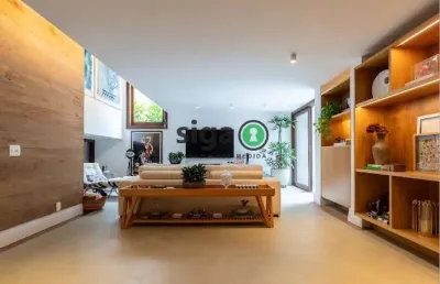 Casa de rua fechada  com 608m² para venda proximo av morumbi