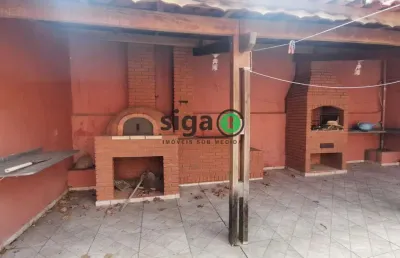Casa térrea à venda na vila sônia ? 2 dormitórios, 3 banheiros, 2 vagas ? 250m² de área construída