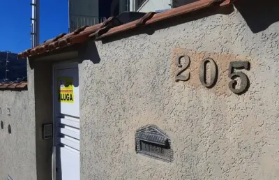 Casa com 2 quartos para alugar na Rua Congonhas, Jardim São Paulo, Poços de Caldas