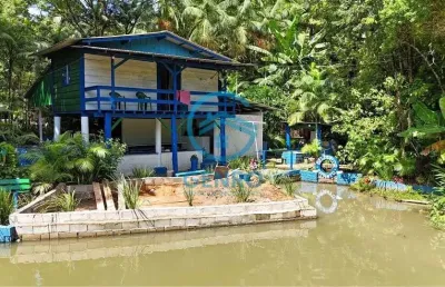 Chácara em meio a natureza com lagoa e terreno de 4.000m² à venda em canelinha/sc
