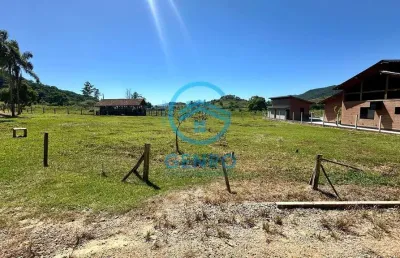 Lote para chácara com escritura pública em condomínio rural com uma excelente infraestrutura à venda em tijucas/sc