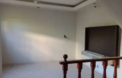 Casa triplex para venda tem 145 metros quadrados com 3 quartos em alvarez - nova iguaçu - rj