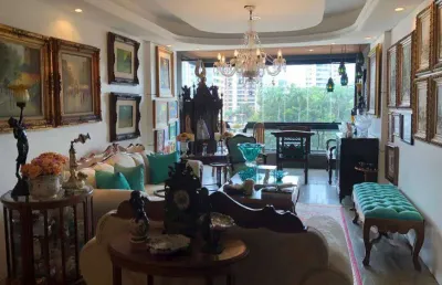 Apartamento diferenciado, espaçoso, extremamente confortável.