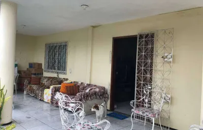 Térrea para venda possui 300 metros quadrados com 3 quartos