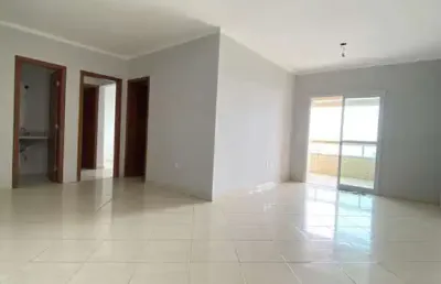 Apto à venda com 2 quartos no bairro ocian- praia grande.