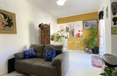 Apartamento semimobiliado de 2 quartos no bairro canto do forte, praia grande.