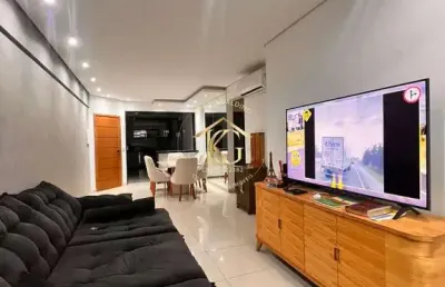 Apartamento semimobiliado de 3 quartos e 2 suítes no canto do forte.