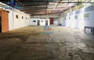 Galpão industrial/comercial 1.360m² , terreno 2.766m². a 200m da raposo