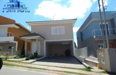 Casa em condomínio, 264m², 3 dorms (1 suíte). condomínio com lazer de clube