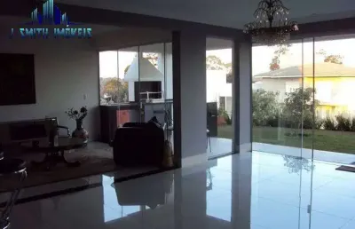 Casa 3 suíte, de esquina alta, condomínio espetacular com clube