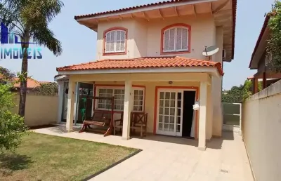 Casa ampla 3 suítes na granja viana, quintal grande com paisagismo