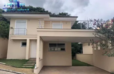 Sobrado isolado, em condomínio fechado no fazendinha. oportunidade!!