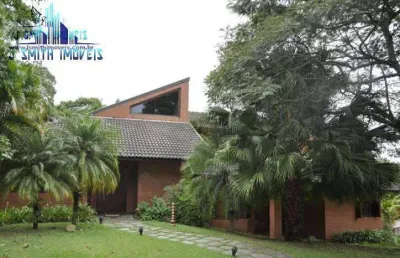 Linda residência com 4 suítes, estilo granja viana, construção de primeira