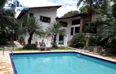 Casa de campo na granja, 5 suítes, ac. 500m², at. 2.009m², piscina, sauna