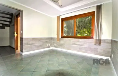 Casa em condomínio 111m² - 3 dormitórios sendo 1 suíte e 4 vagas no bairro espirito santo