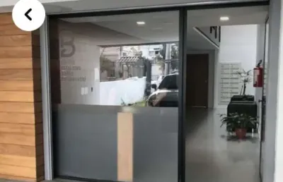Sala comercial a venda no bairro menino deus com 30 m² por:r$ 180.000,00