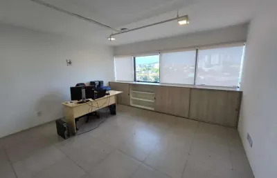 Excelente sala comercial para venda e locação no murano office. bairro cristal.