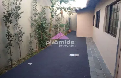 Casa com 4 dormitórios à venda, 140 m² por r$ 590.000,00 - centro - caraguatatuba/sp