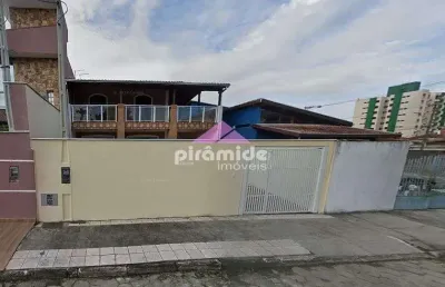 Casa com 5 dormitórios à venda, 232 m² por r$ 980.000,00 - centro - caraguatatuba/sp