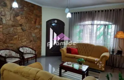 Casa com 3 dormitórios à venda, 244 m² por r$ 820.000,00 - vila antônio augusto luiz - caçapava/sp