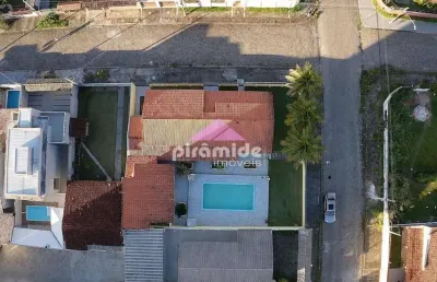 Casa com 4 quartos à venda no Martim de Sá, Caraguatatuba 