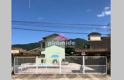 Casa com 5 dormitórios à venda, 214 m² por r$ 1.700.000,00 - praia da maranduba - ubatuba/sp