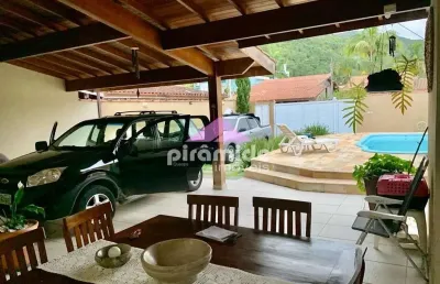 Casa com 4 dormitórios à venda, 205 m² por r$ 1.700.000,00 - toninhas - ubatuba/sp