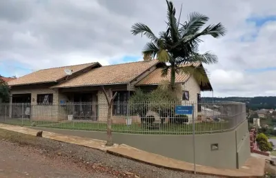 Casa com 3 dormitórios sendo 1 suíte no bairro colonial em são bento do sul-sc