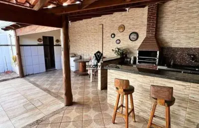 Casa de 3/4 com closet, varanda gourmet no bairro novo mundo.