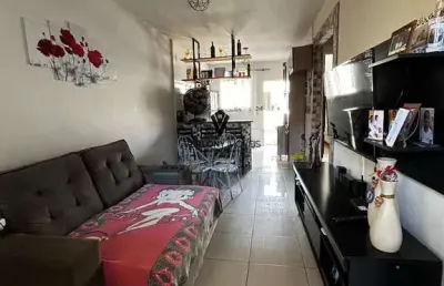 Casa com 2 quartos à venda no Residencial Pequis, Uberlândia 