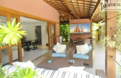 Casa 4 suítes, condomínio com infra completa bem pertinho da praia.