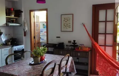 Apartamento com 105m2 ao lado da vila praia do forte