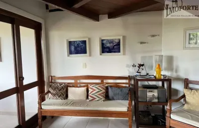 Amplo apto quarto/sala com mezanino, ao lado da praia !