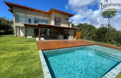 Casa de alto padrão na praia do forte - condomínio ilha dos passaros - composta de 04 suítes reversível para 05