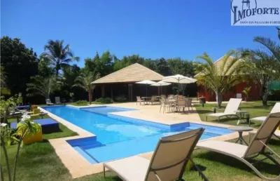 Duplex com duas suítes, infraestrutura de lazer e ótima localização.