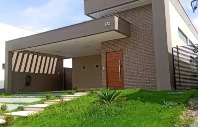 Essa casa alto padrão com 3 suítes vai te surpreender nos mínimos detalhes, semi-mobiliada, financia!