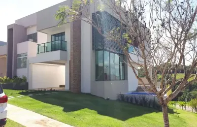 Casa em condomínio fechado com 4 quartos à venda na rodovia ba-099 - estrada do côco, alphaville (abrantes), camaçari, 276 m2 por r$ 1.650.000