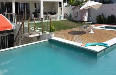 Casa em condomínio fechado com 5 quartos à venda na rodovia ba-099 - estrada do côco km 08, abrantes, camaçari, 320 m2 por r$ 2.850.000
