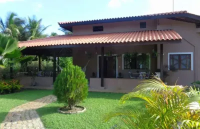 Casa em condomínio fechado com 4 quartos à venda na avenida santos dumont, portão, lauro de freitas, 550 m2 por r$ 1.600.000