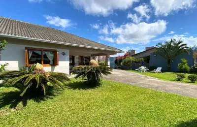 Casa com 3 quartos à venda na rua presidente juscelino kubischek, 3997, balneário jardim olívia, arroio do sal por r$ 1.000.000