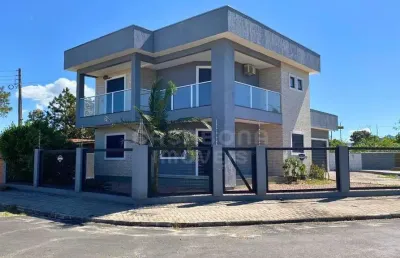 Casa com 4 quartos à venda na rua das amendoeiras, 469, quatro lagos, arroio do sal por r$ 1.300.000