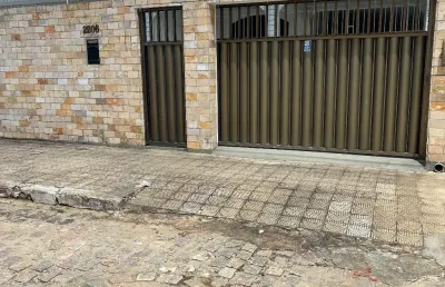 Casa conjunto ponta negra, próximo aos principais pontos turísticos de natal, além de padaria, comerciose igreja 5 minutos da praia dos gringos, , super ventilada com 2 salas 2 ambientes, perfilado, s