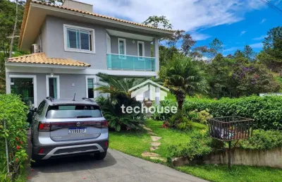 Descubra seu refúgio dos sonhos: casa em condomínio na tijuca com lazer completo e segurança total!