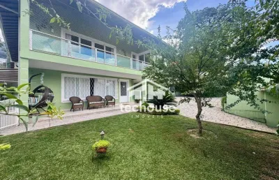 Casa a poucos metros da feirinha com 4 dormitórios à venda, 519 m² por r$ 2.745.000 - parque do ingá - teresópolis/rj