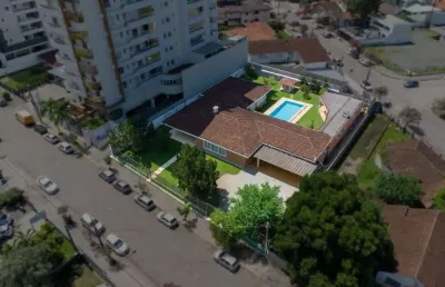 Casa para alugar na Rua Pernambuco, 100, Anita Garibaldi, Joinville