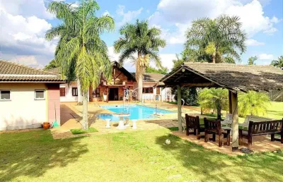Casa com 4 quartos para alugar na Rua Um, 34, Bom Jardim, Jundiaí