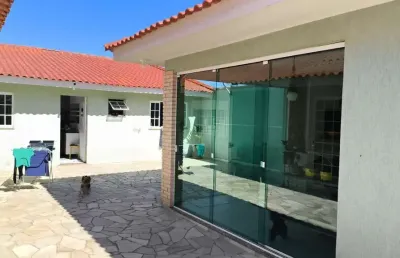 Casa com 2 quartos à venda na Rua Curiúva, Pedro Moro, São José dos Pinhais