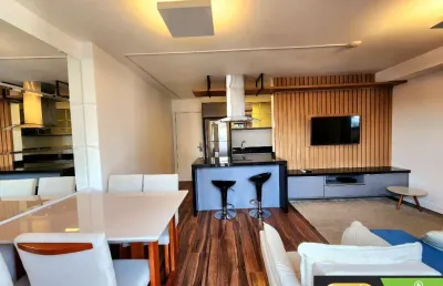 Apartamento 2 quartos (suite), bem mobiliado e com serviços hoteleiros, edifício the five. com garagem